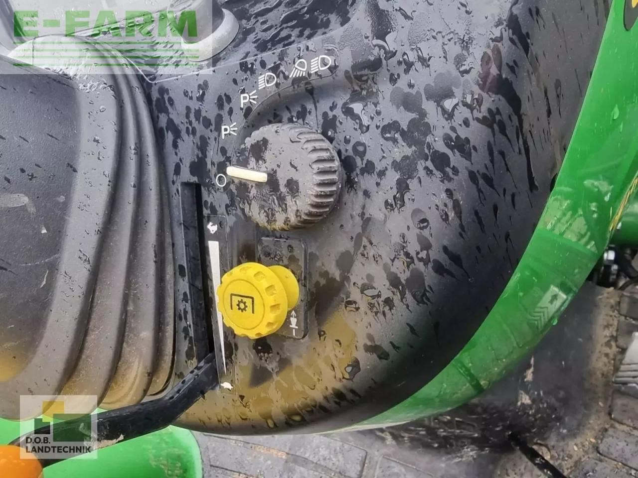 Tractor John Deere 3520 e-hydro: foto 12 Tractor John Deere 3520 e-hydro: foto 12