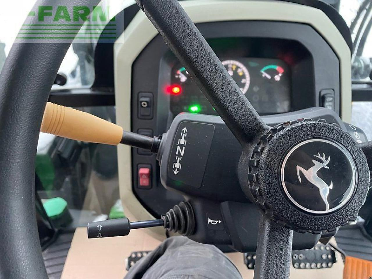 Tractor John Deere 5075 m: foto 9 Tractor John Deere 5075 m: foto 9