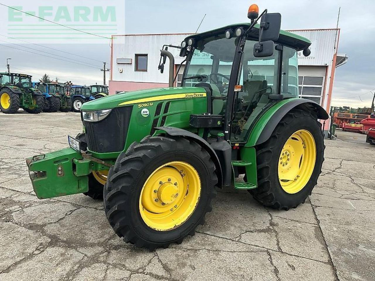 John Deere 5090m - Tractor: foto 1 John Deere 5090m - Tractor: foto 1