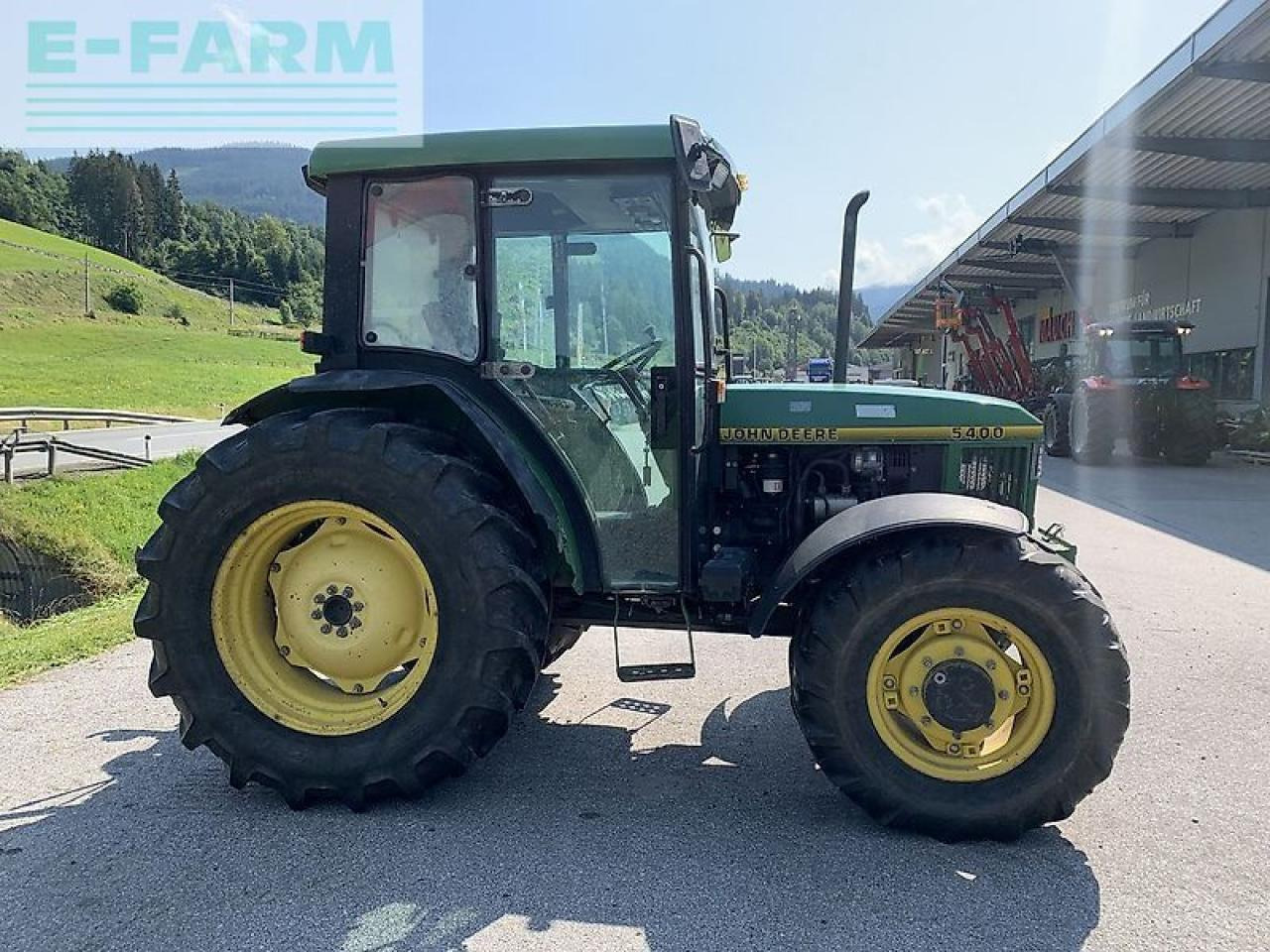 John Deere 5400 a - Tractor: foto 5 John Deere 5400 a - Tractor: foto 5