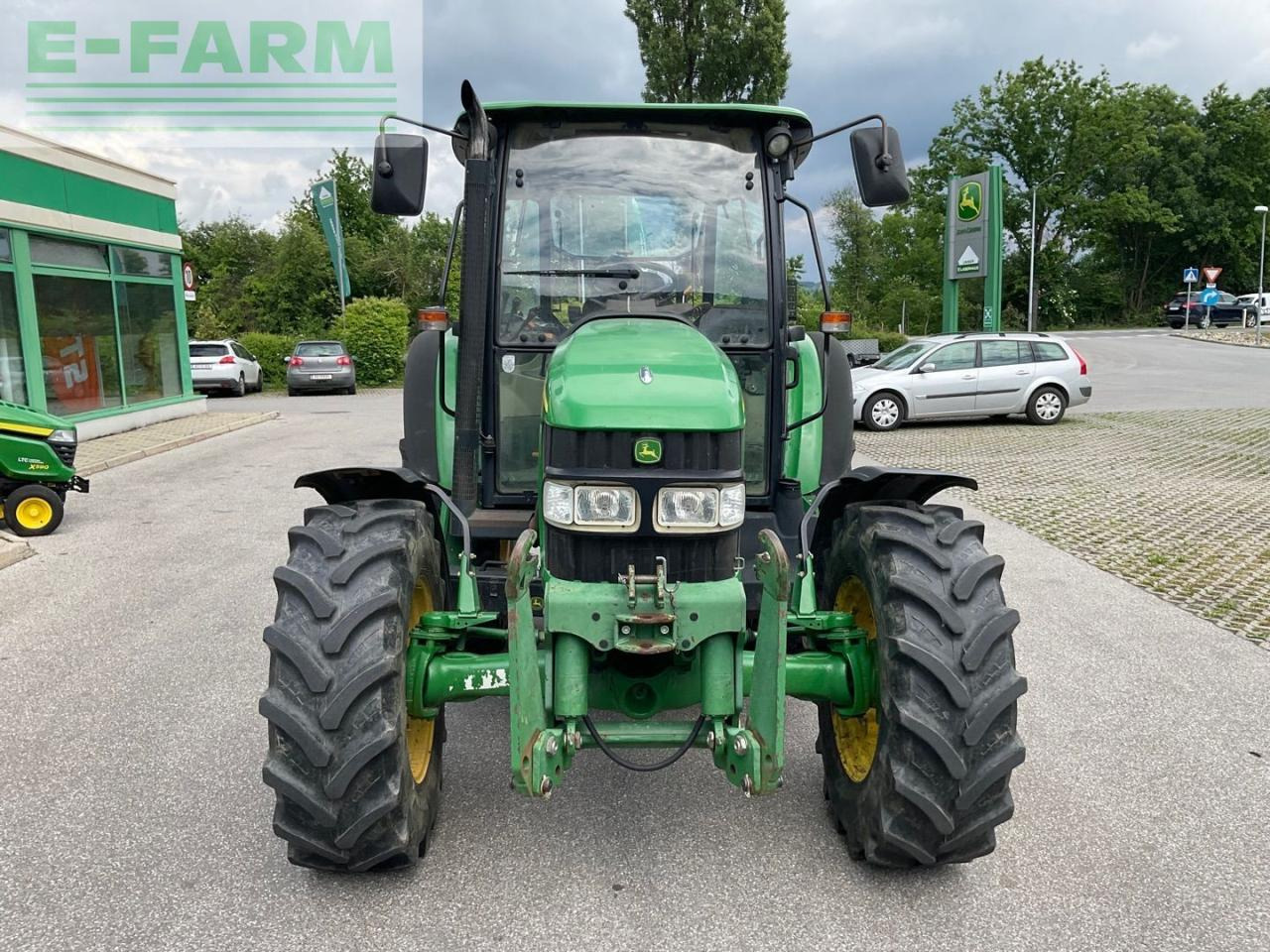 John Deere 5820 - Tractor: foto 3 John Deere 5820 - Tractor: foto 3