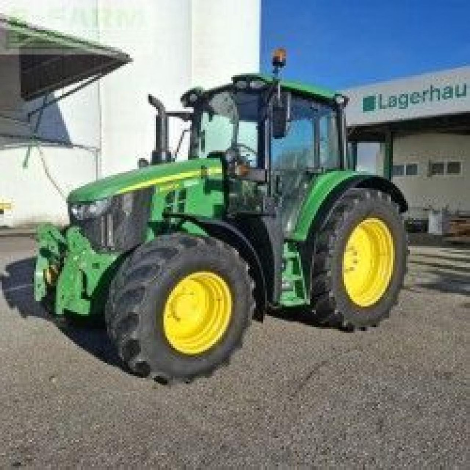 John Deere 6090M - Tractor: foto 1 John Deere 6090M - Tractor: foto 1