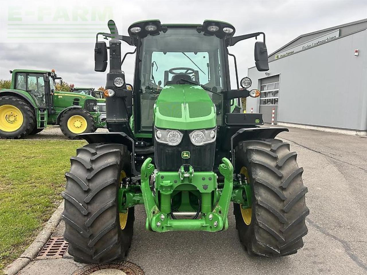 John Deere 6090m - Tractor: foto 3 John Deere 6090m - Tractor: foto 3