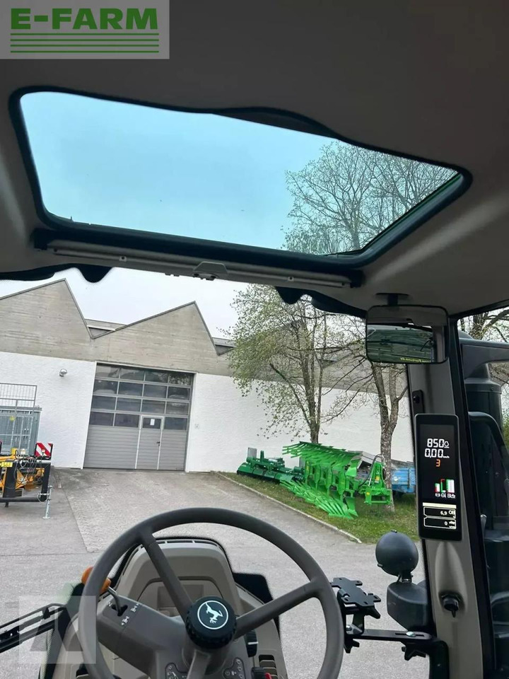 John Deere 6090m - Tractor: foto 5 John Deere 6090m - Tractor: foto 5