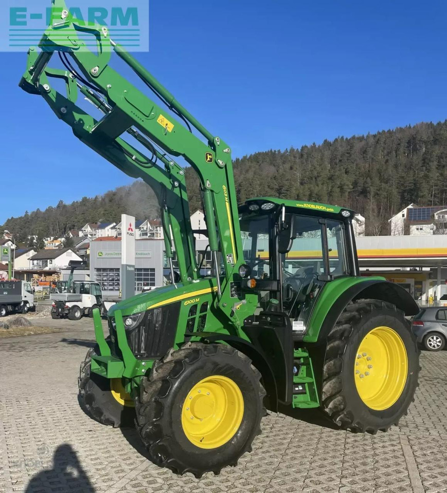 John Deere 6100m - Tractor: foto 1 John Deere 6100m - Tractor: foto 1