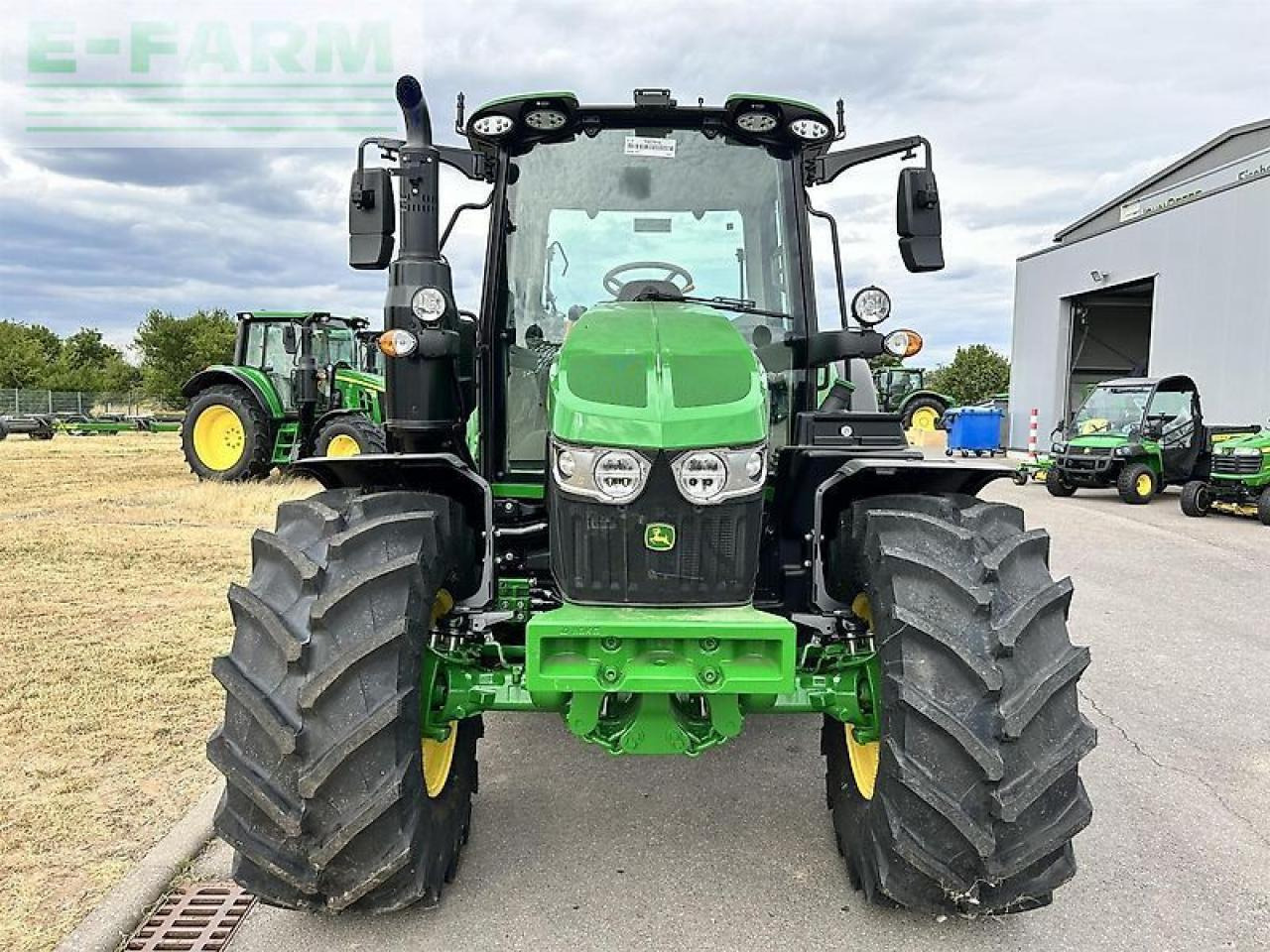 John Deere 6100m aq+ demo - Tractor: foto 2 John Deere 6100m aq+ demo - Tractor: foto 2