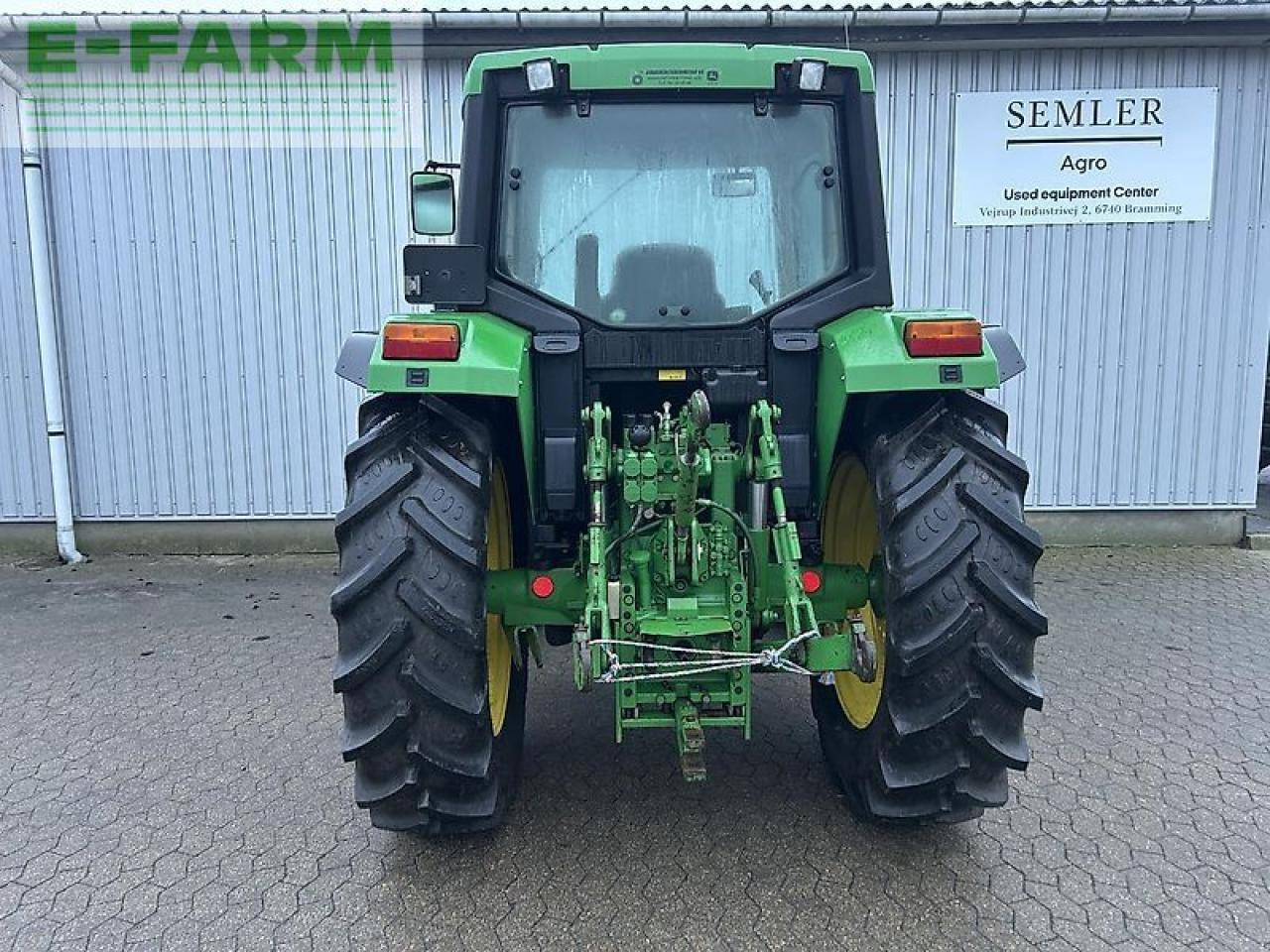 Tractor John Deere 6110: foto 13