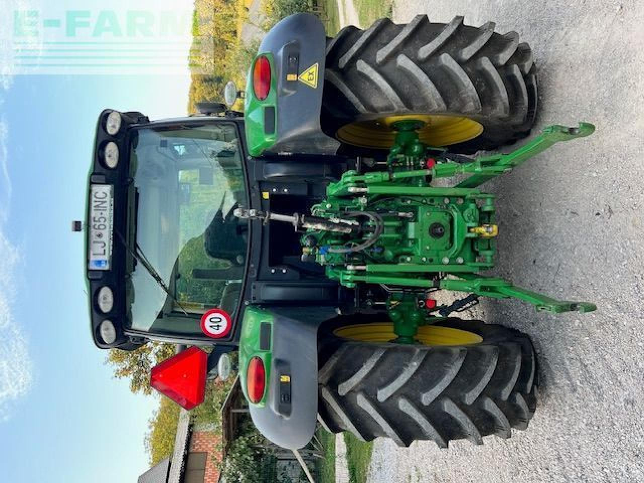 John Deere 6115R - Tractor: foto 5 John Deere 6115R - Tractor: foto 5