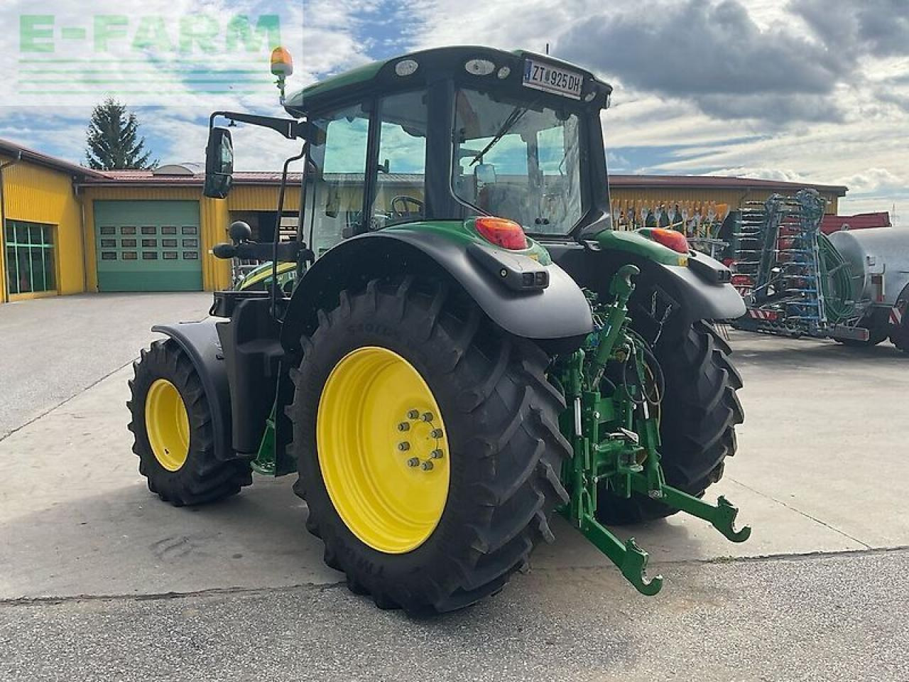 John Deere 6120m - Tractor: foto 4 John Deere 6120m - Tractor: foto 4