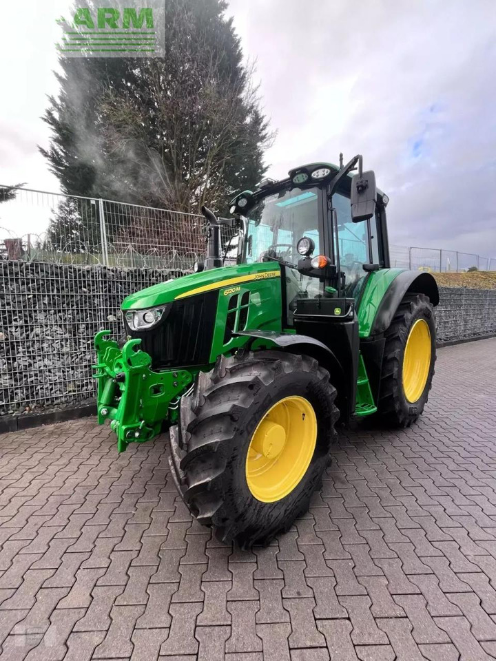 John Deere 6120m - Tractor: foto 1 John Deere 6120m - Tractor: foto 1