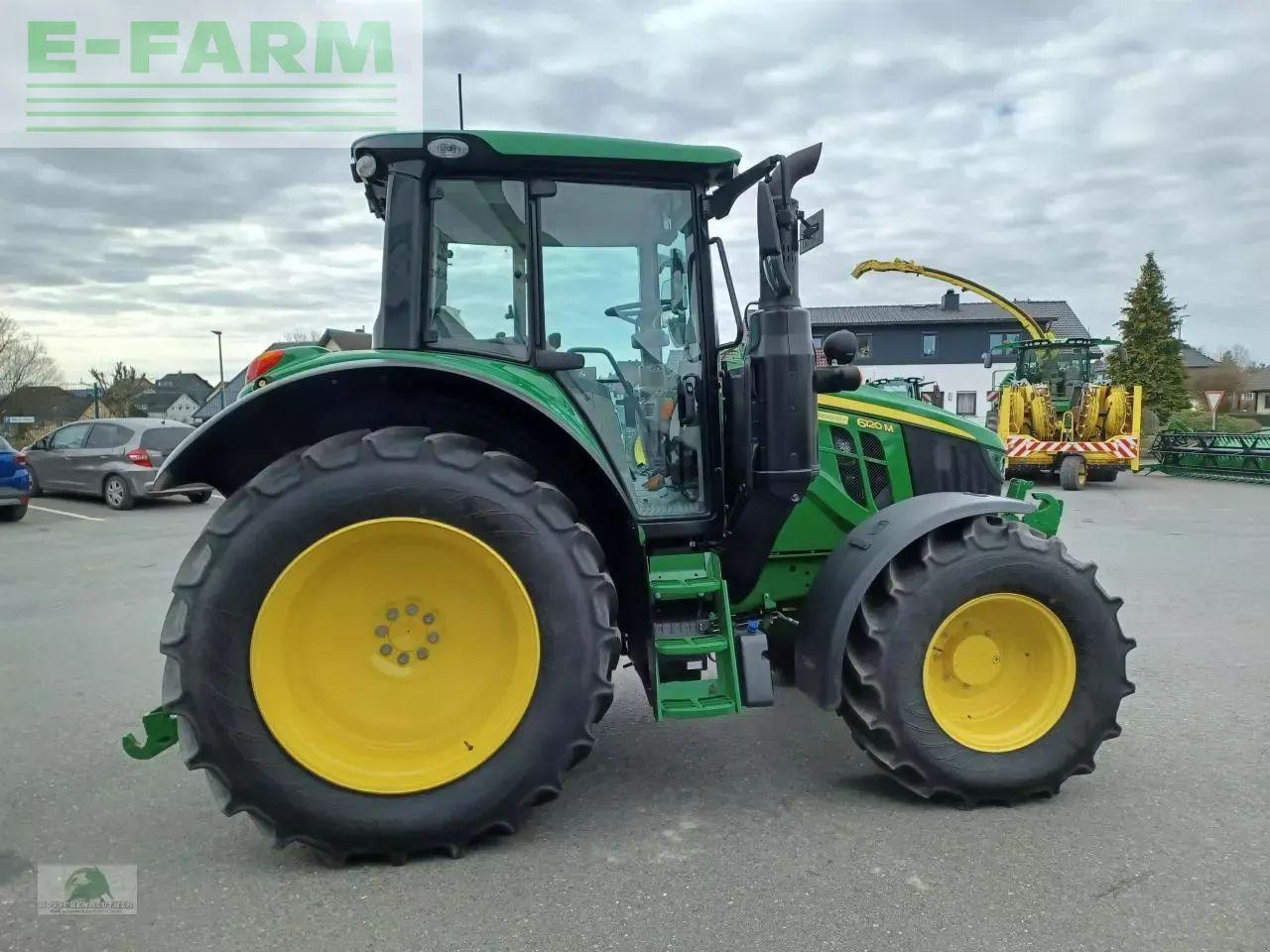 John Deere 6120m - Tractor: foto 3 John Deere 6120m - Tractor: foto 3