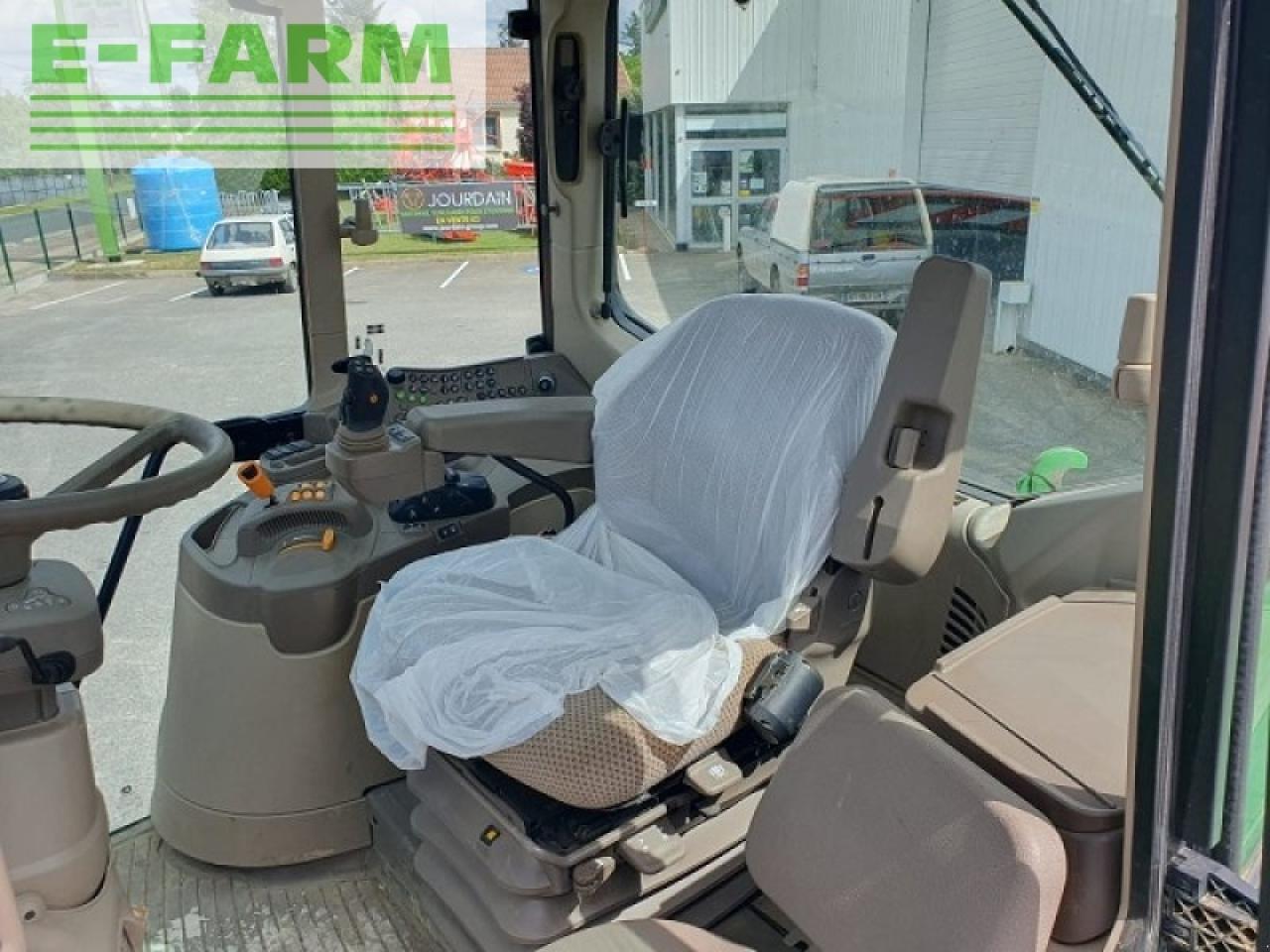 John Deere 6120m - Tractor: foto 5 John Deere 6120m - Tractor: foto 5