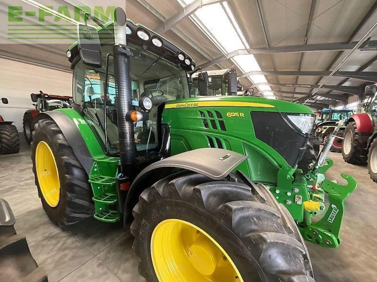 John Deere 6125 r - Tractor: foto 3 John Deere 6125 r - Tractor: foto 3
