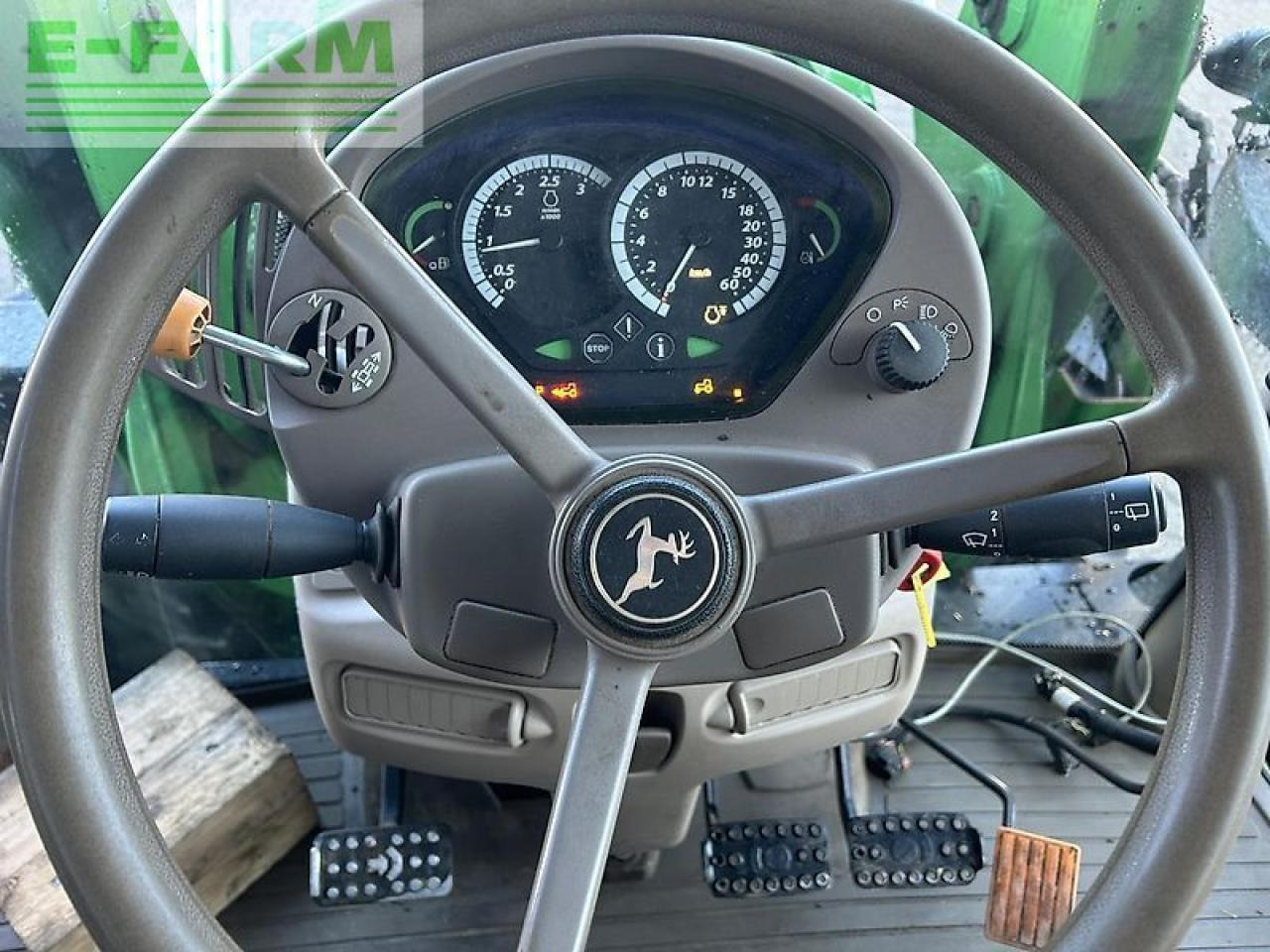 John Deere 6125r - Tractor: foto 5 John Deere 6125r - Tractor: foto 5