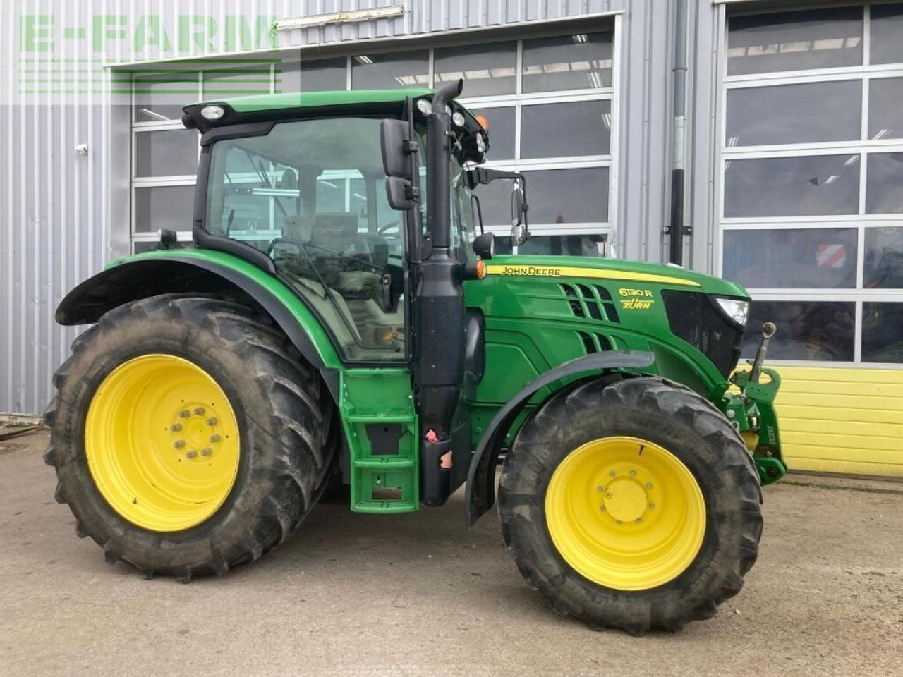 John Deere 6130r - Tractor: foto 1 John Deere 6130r - Tractor: foto 1