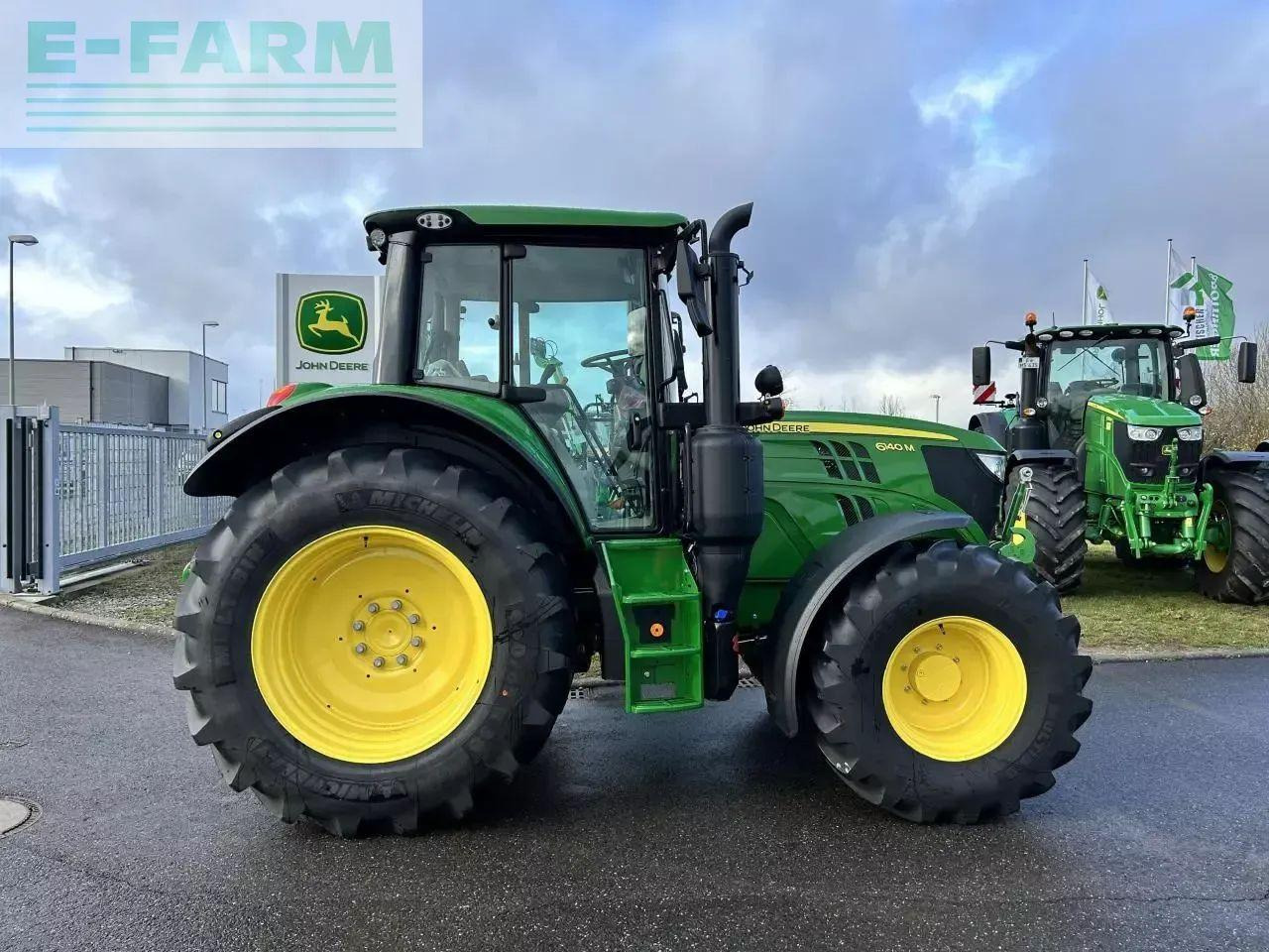 John Deere 6140m autopowr 166ps - Tractor: foto 4 John Deere 6140m autopowr 166ps - Tractor: foto 4