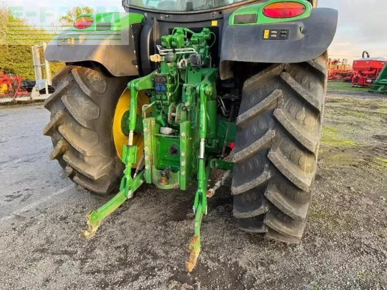John Deere 6155r - Tractor: foto 5 John Deere 6155r - Tractor: foto 5