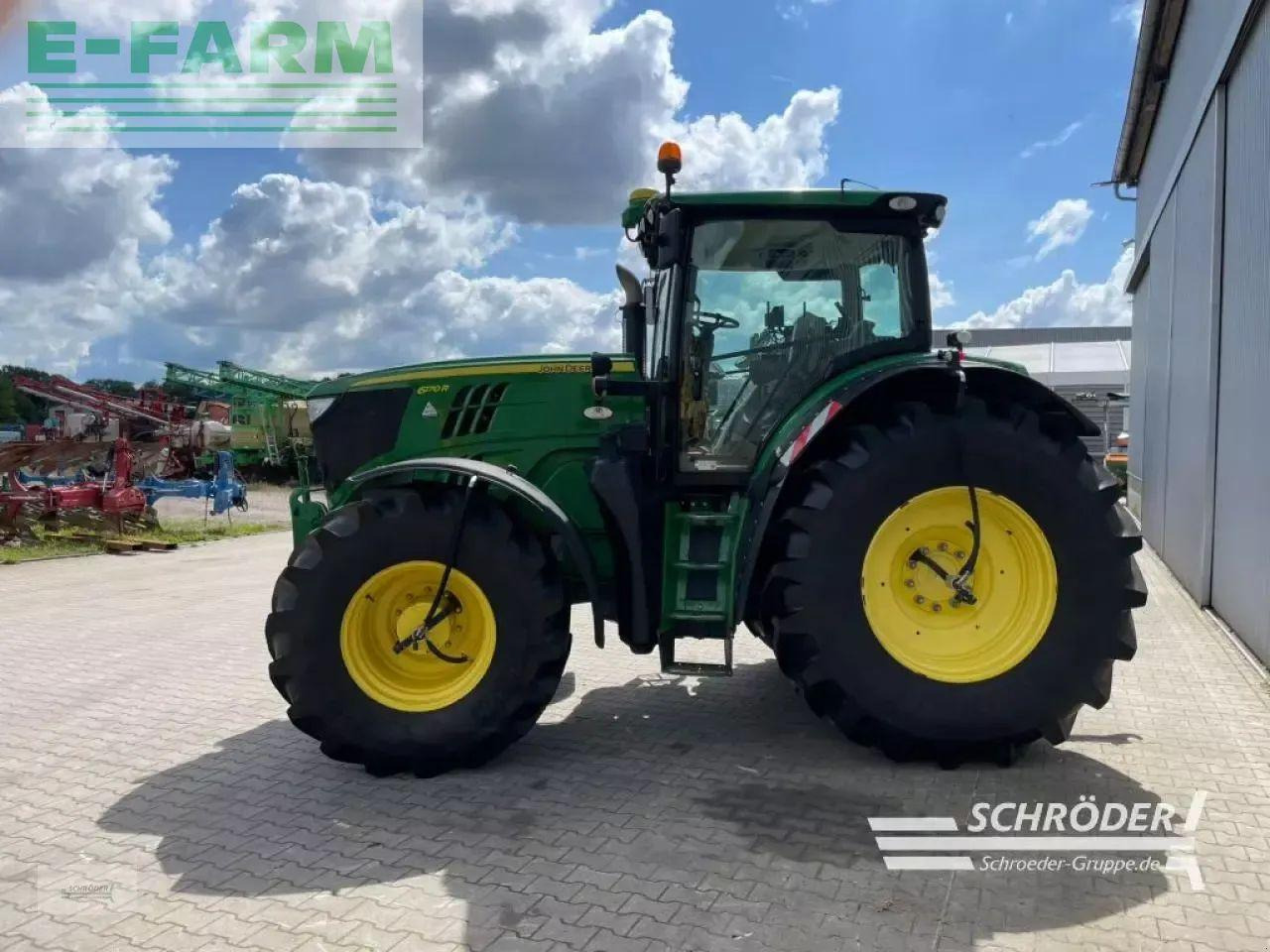 John Deere 6170 r - Tractor: foto 4 John Deere 6170 r - Tractor: foto 4