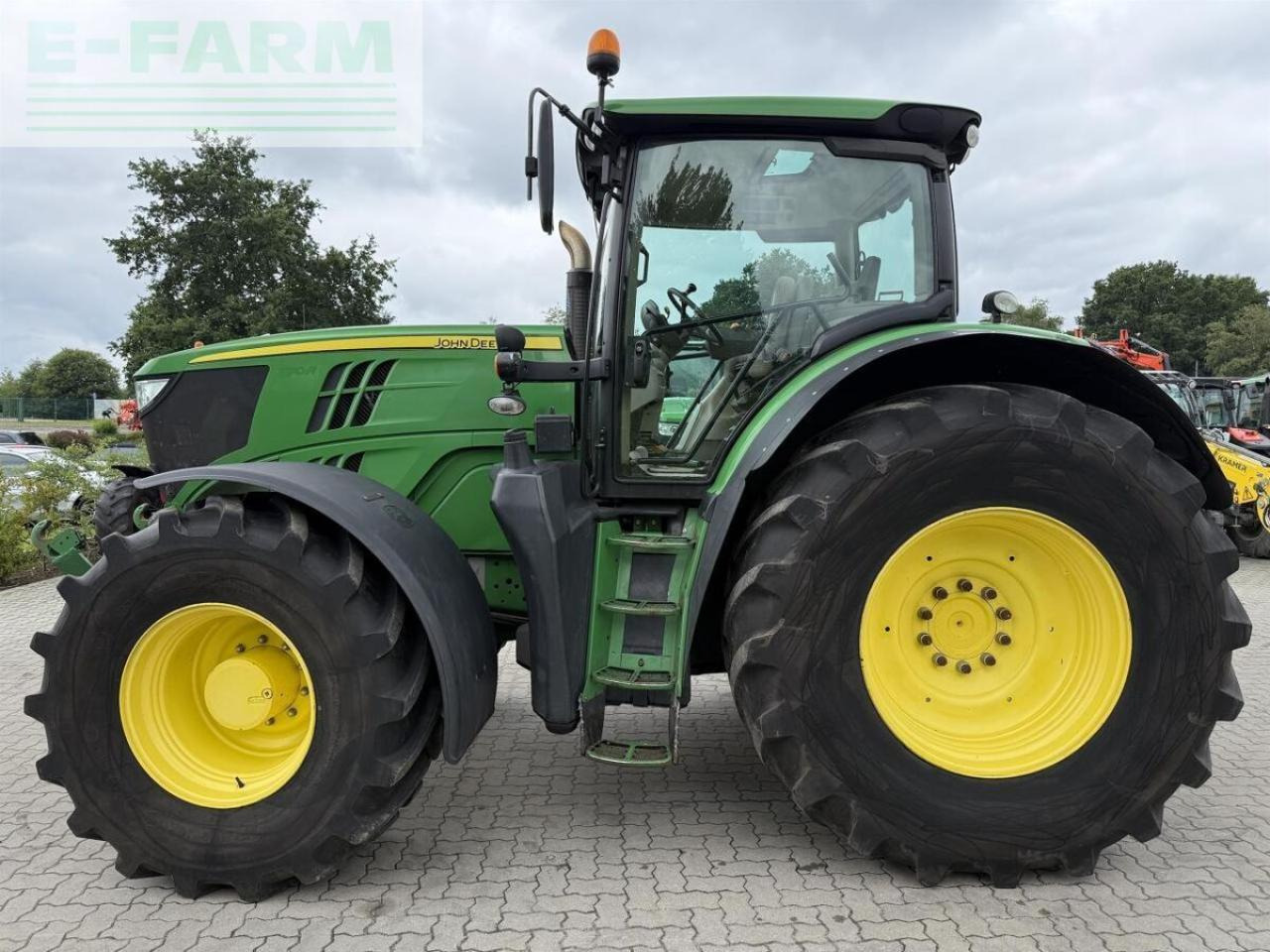 John Deere 6170 r autopowr - Tractor: foto 2 John Deere 6170 r autopowr - Tractor: foto 2