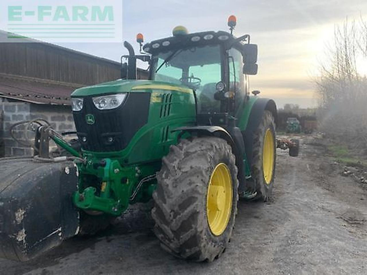 John Deere 6175r - Tractor: foto 1 John Deere 6175r - Tractor: foto 1