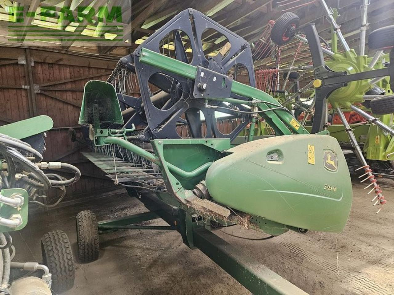 John Deere 618r + transportwagen - Cabezal de grano: foto 2 John Deere 618r + transportwagen - Cabezal de grano: foto 2