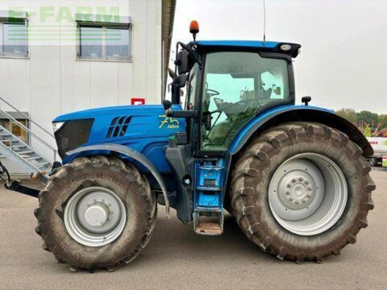 John Deere 6195 r directdrive - Tractor: foto 4 John Deere 6195 r directdrive - Tractor: foto 4