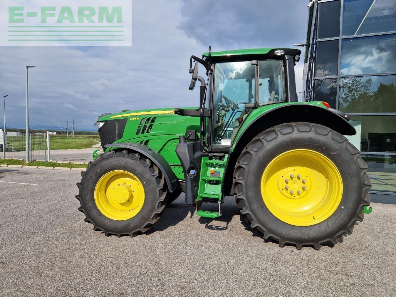 John Deere 6195M - Tractor: foto 2 John Deere 6195M - Tractor: foto 2