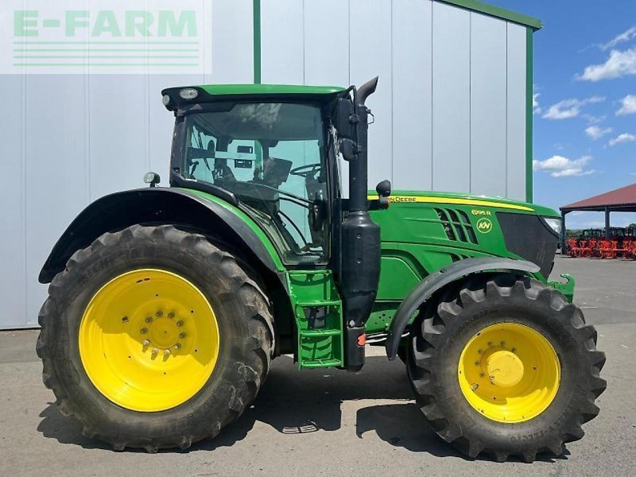 John Deere 6195r - Tractor: foto 2 John Deere 6195r - Tractor: foto 2