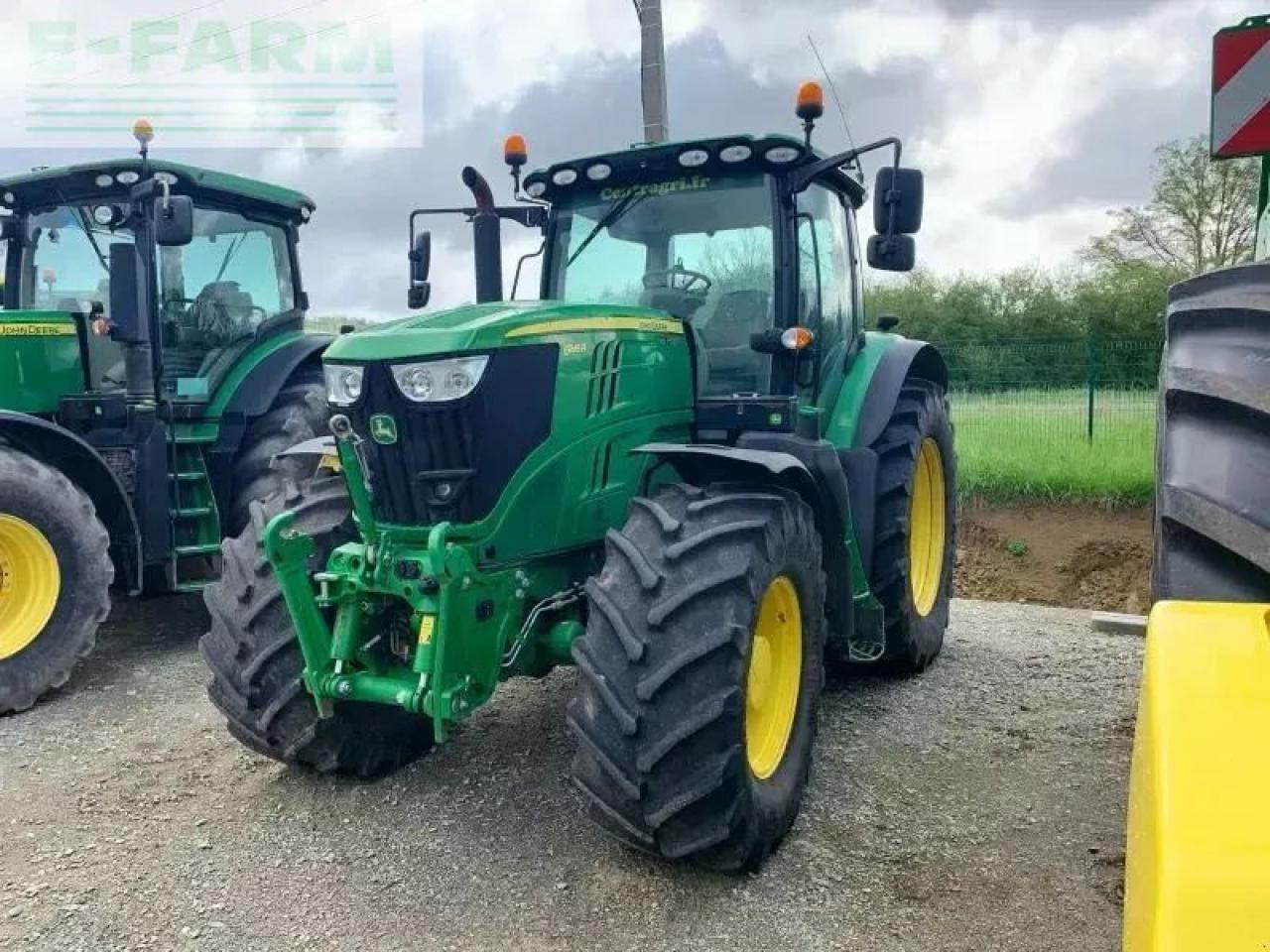 John Deere 6195r - Tractor: foto 1 John Deere 6195r - Tractor: foto 1