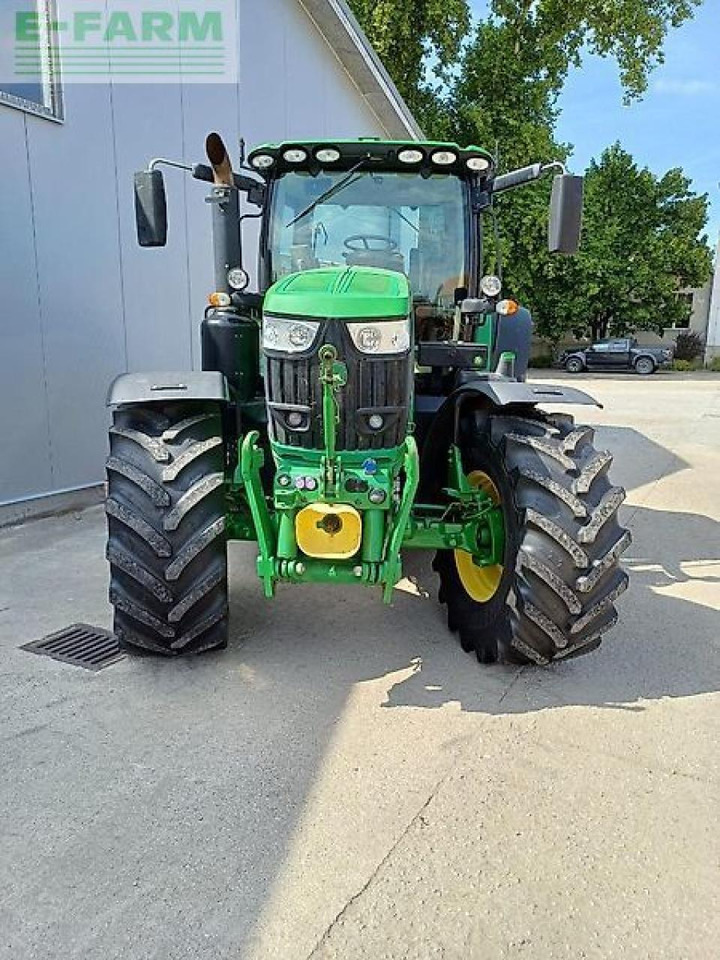 John Deere 6195r - Tractor: foto 2 John Deere 6195r - Tractor: foto 2