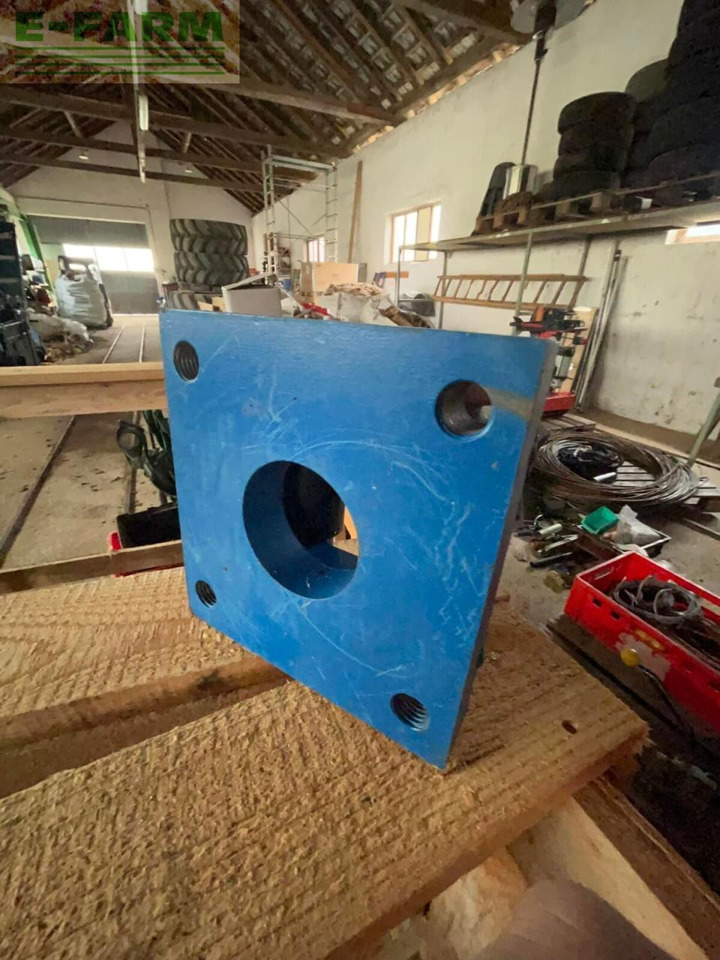 John Deere 6195r premium-edition - Tractor: foto 2 John Deere 6195r premium-edition - Tractor: foto 2