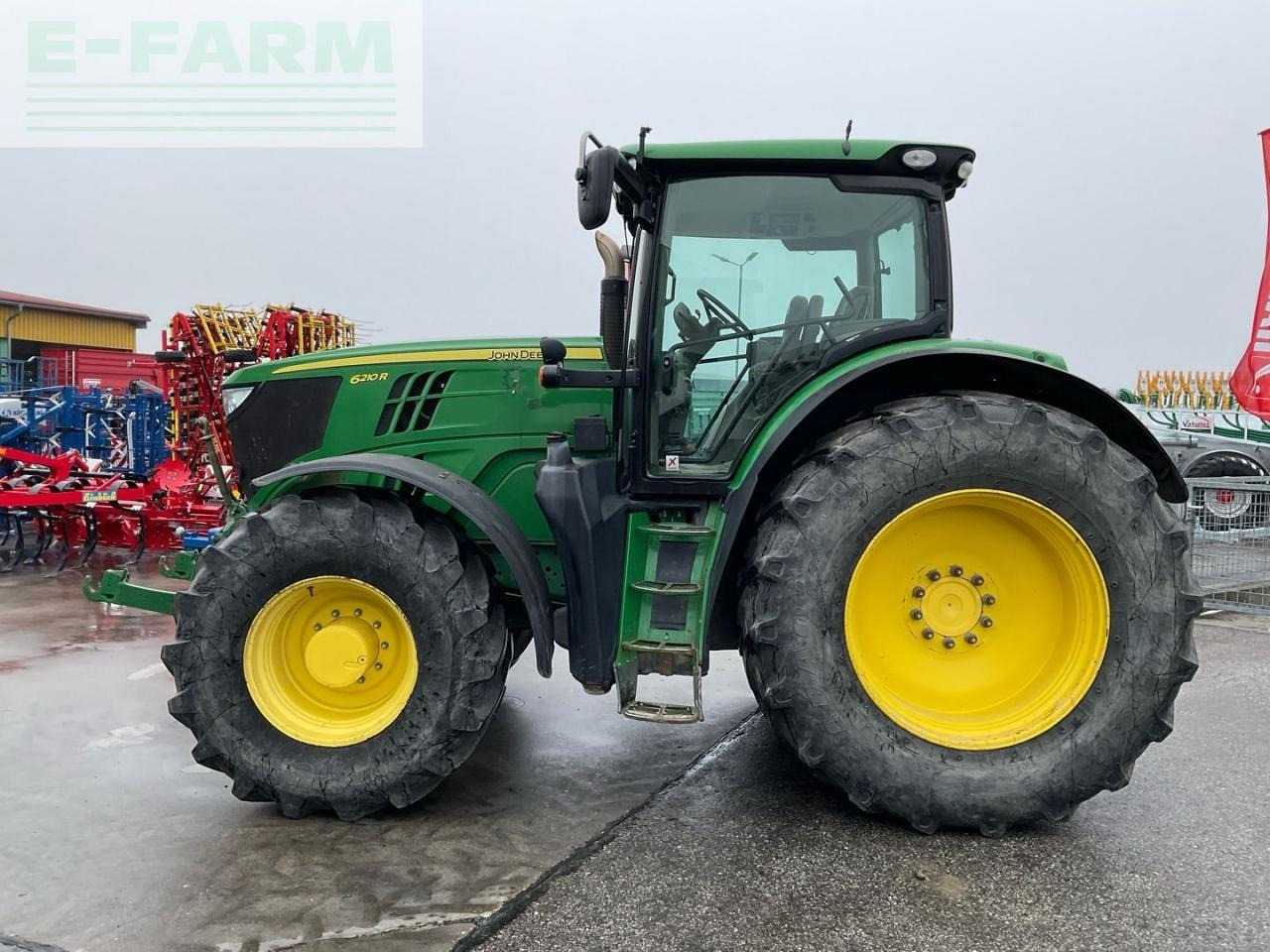 John Deere 6210R - Tractor: foto 2 John Deere 6210R - Tractor: foto 2