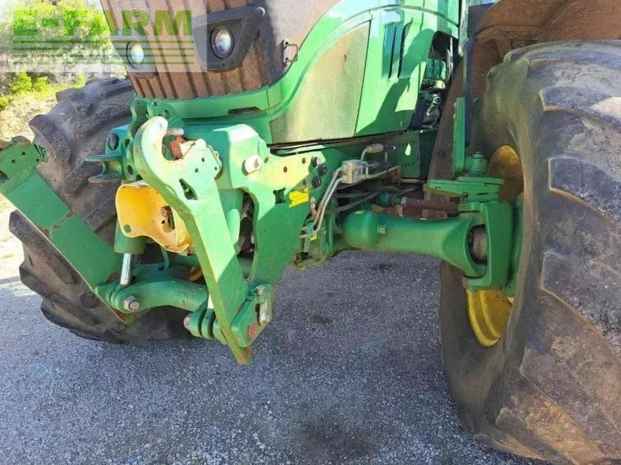 John Deere 6215r - Tractor: foto 2 John Deere 6215r - Tractor: foto 2