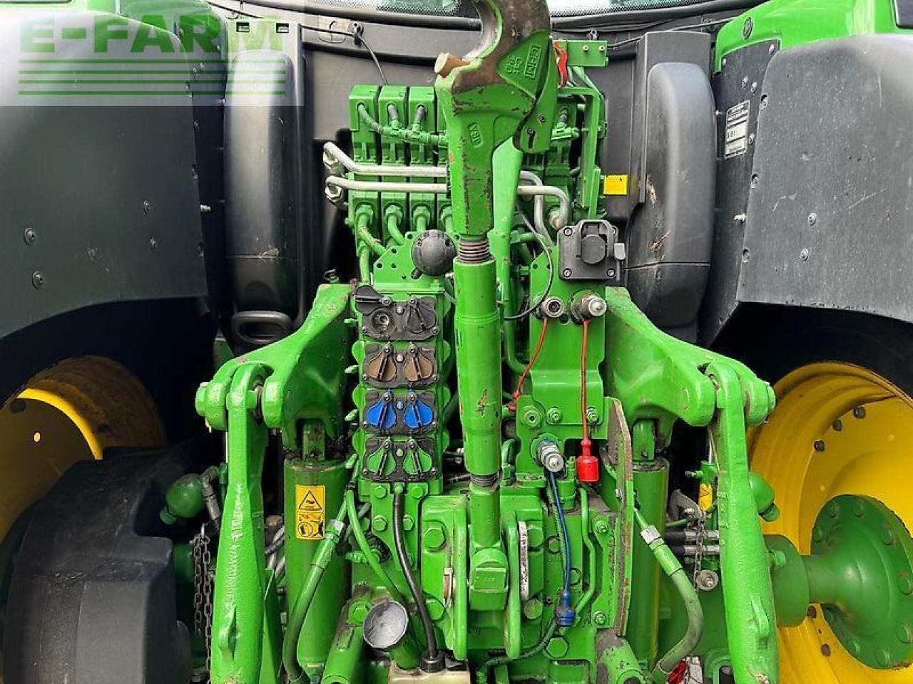 John Deere 6215r - Tractor: foto 3 John Deere 6215r - Tractor: foto 3