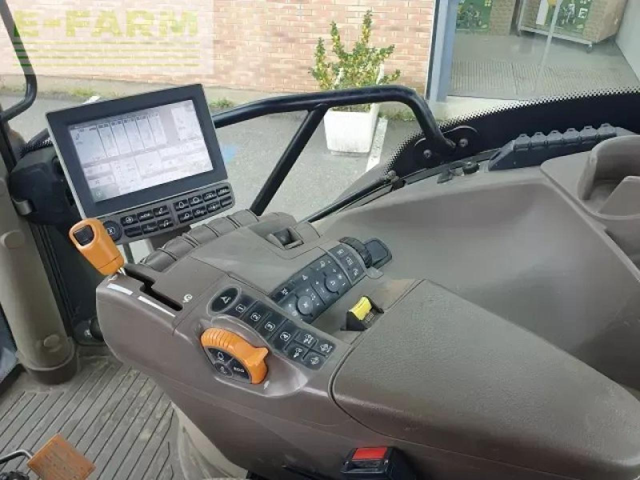 Tractor John Deere 6215r: foto 6 Tractor John Deere 6215r: foto 6