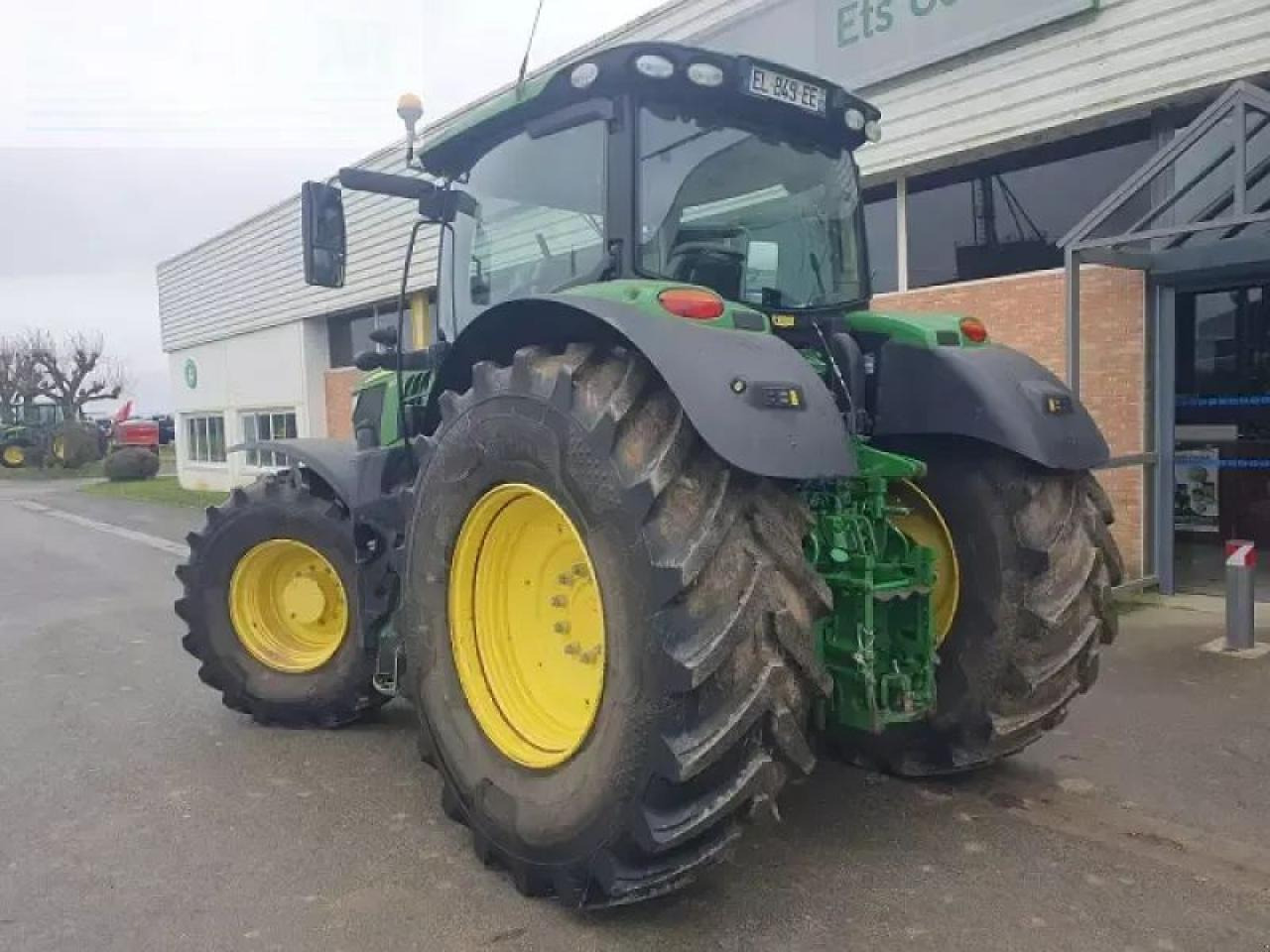 John Deere 6215r - Tractor: foto 4 John Deere 6215r - Tractor: foto 4