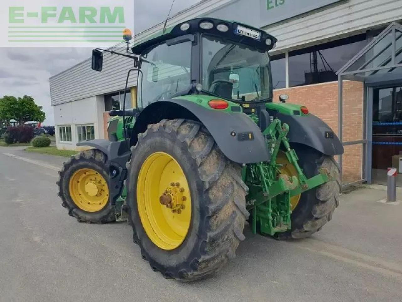 John Deere 6215r - Tractor: foto 4 John Deere 6215r - Tractor: foto 4