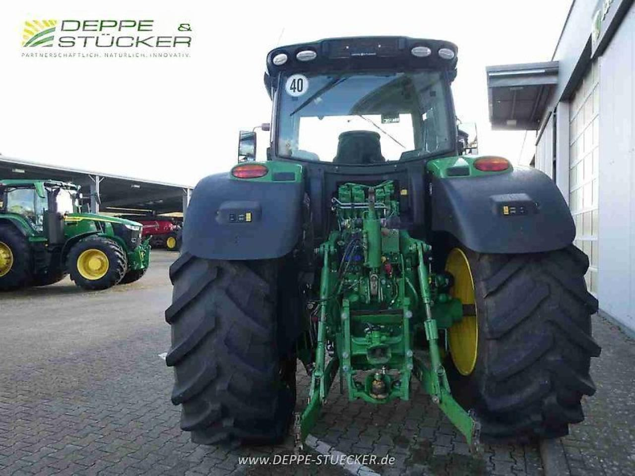 John Deere 6215r - Tractor: foto 4 John Deere 6215r - Tractor: foto 4