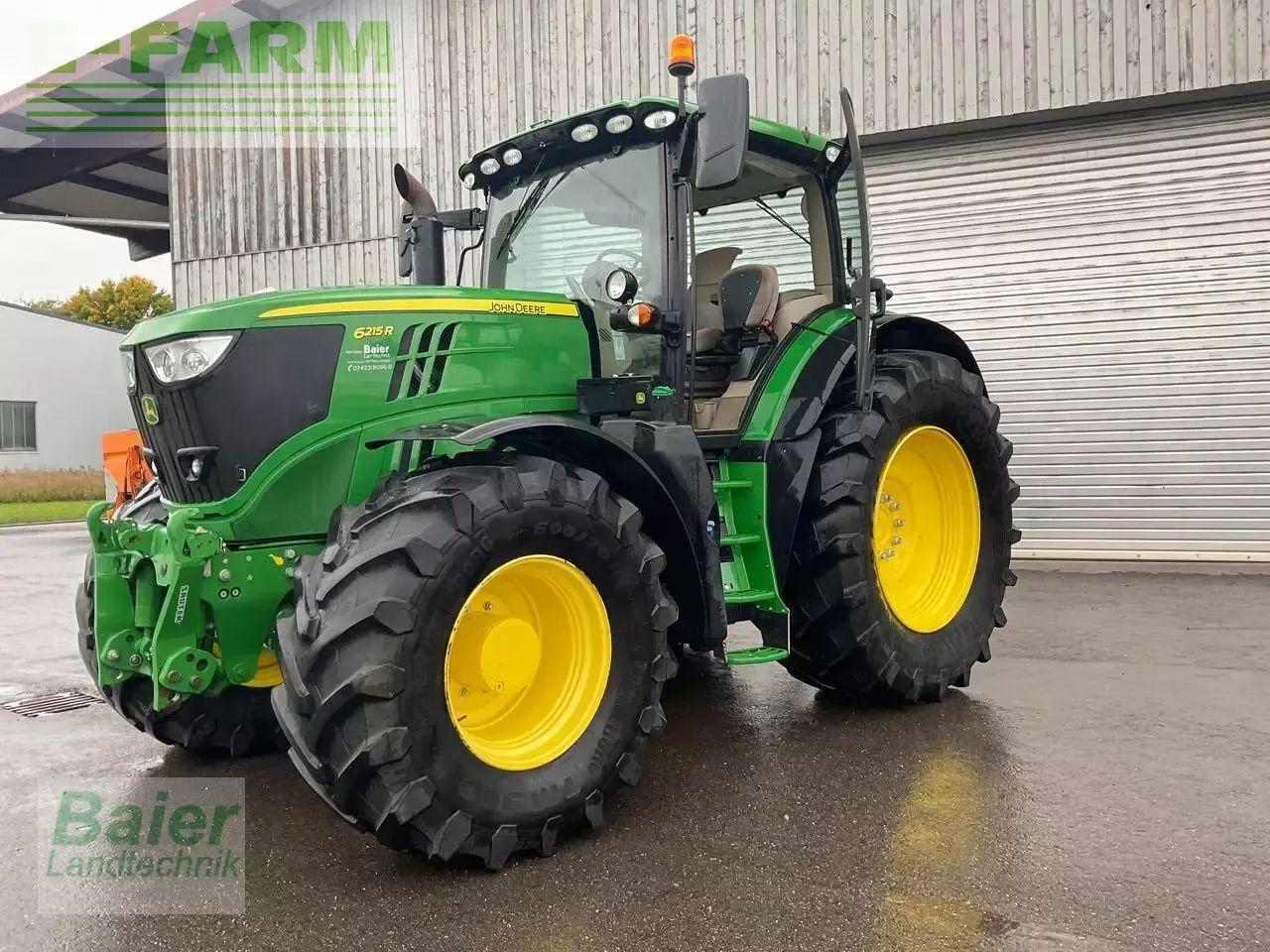 John Deere 6215r - Tractor: foto 2 John Deere 6215r - Tractor: foto 2