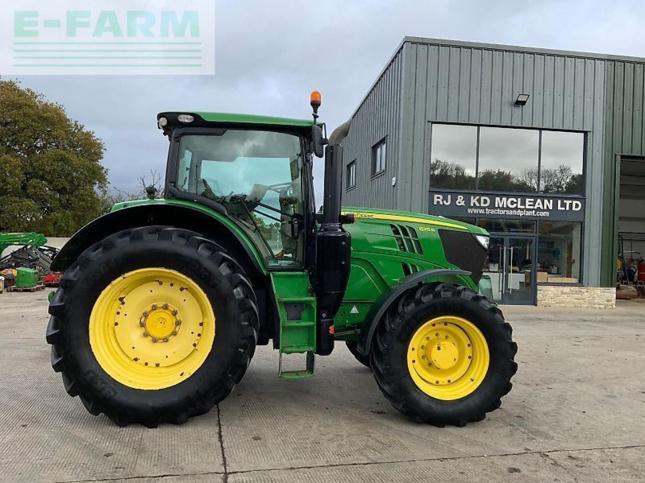 John Deere 6215r tractor (st24594) - Tractor: foto 1 John Deere 6215r tractor (st24594) - Tractor: foto 1