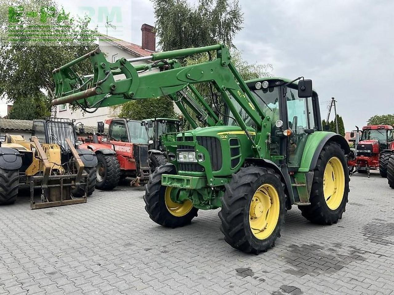 John Deere 6230 premium tls + john deere 653 - Tractor: foto 1 John Deere 6230 premium tls + john deere 653 - Tractor: foto 1
