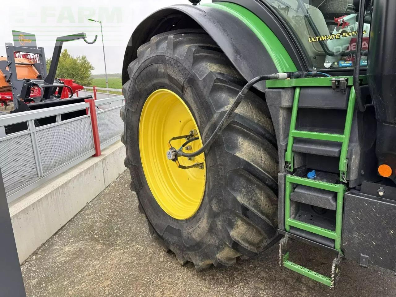 Tractor John Deere 6250r: foto 11