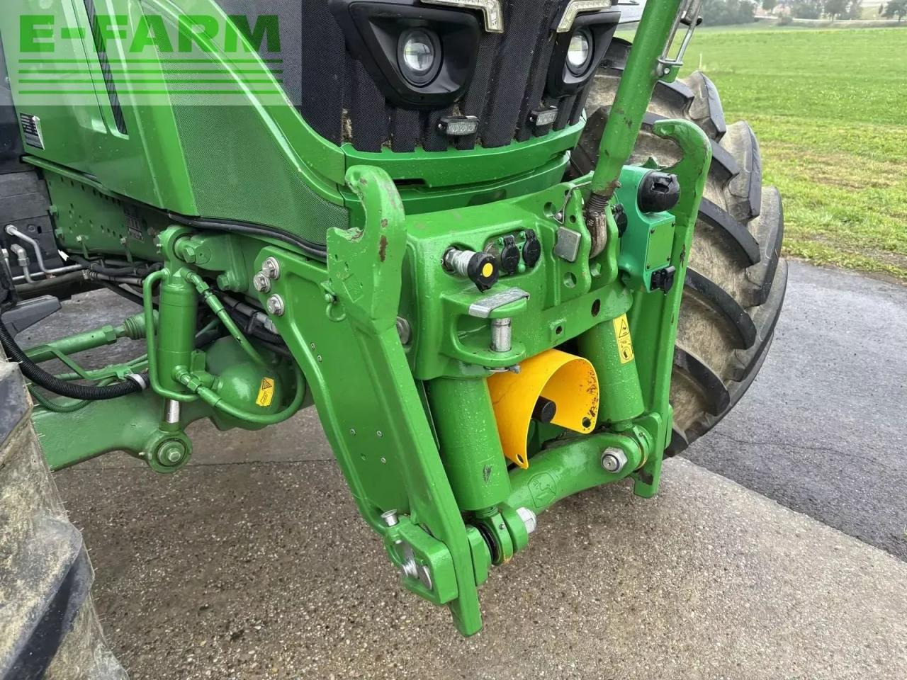 Tractor John Deere 6250r: foto 14