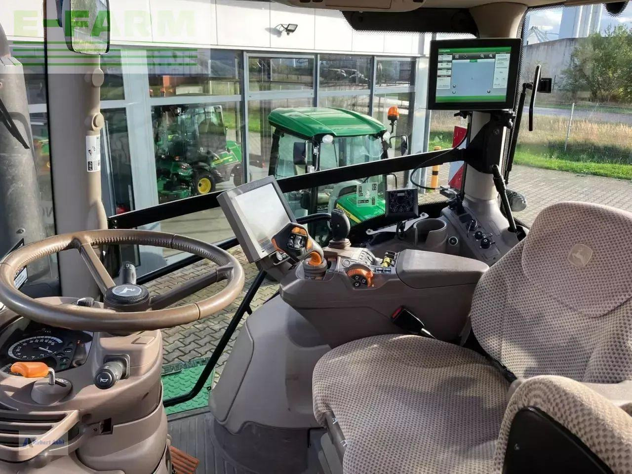 Tractor John Deere 6250r: foto 9