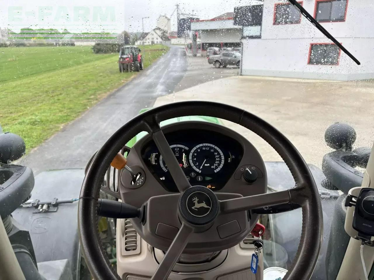 Tractor John Deere 6250r: foto 21