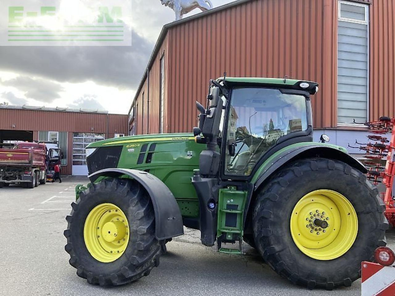 John Deere 6250r - Tractor: foto 4 John Deere 6250r - Tractor: foto 4