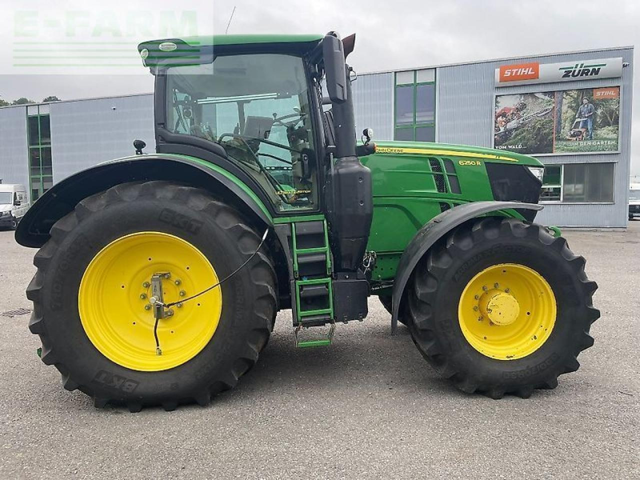 John Deere 6250r - Tractor: foto 1 John Deere 6250r - Tractor: foto 1