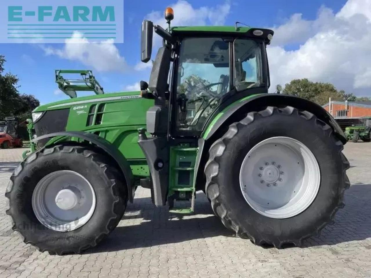 John Deere 6250r - Tractor: foto 2 John Deere 6250r - Tractor: foto 2