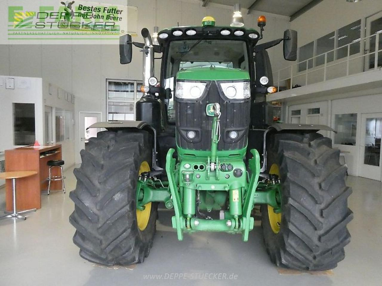 John Deere 6250r - Tractor: foto 2 John Deere 6250r - Tractor: foto 2