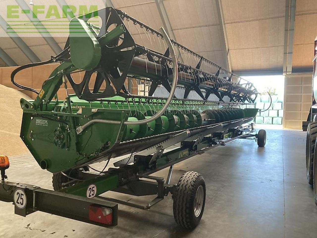 John Deere 635r - Accesorios para cosechadoras de forraje: foto 3 John Deere 635r - Accesorios para cosechadoras de forraje: foto 3